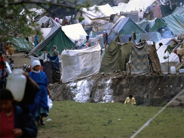 Refugee-Camp-01
